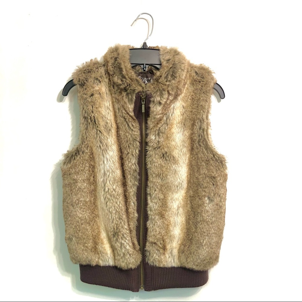 Forever Orchid Girls Size 14/16 Faux Fur Vest